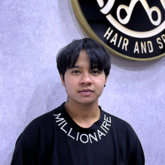 jan millionaire Salon